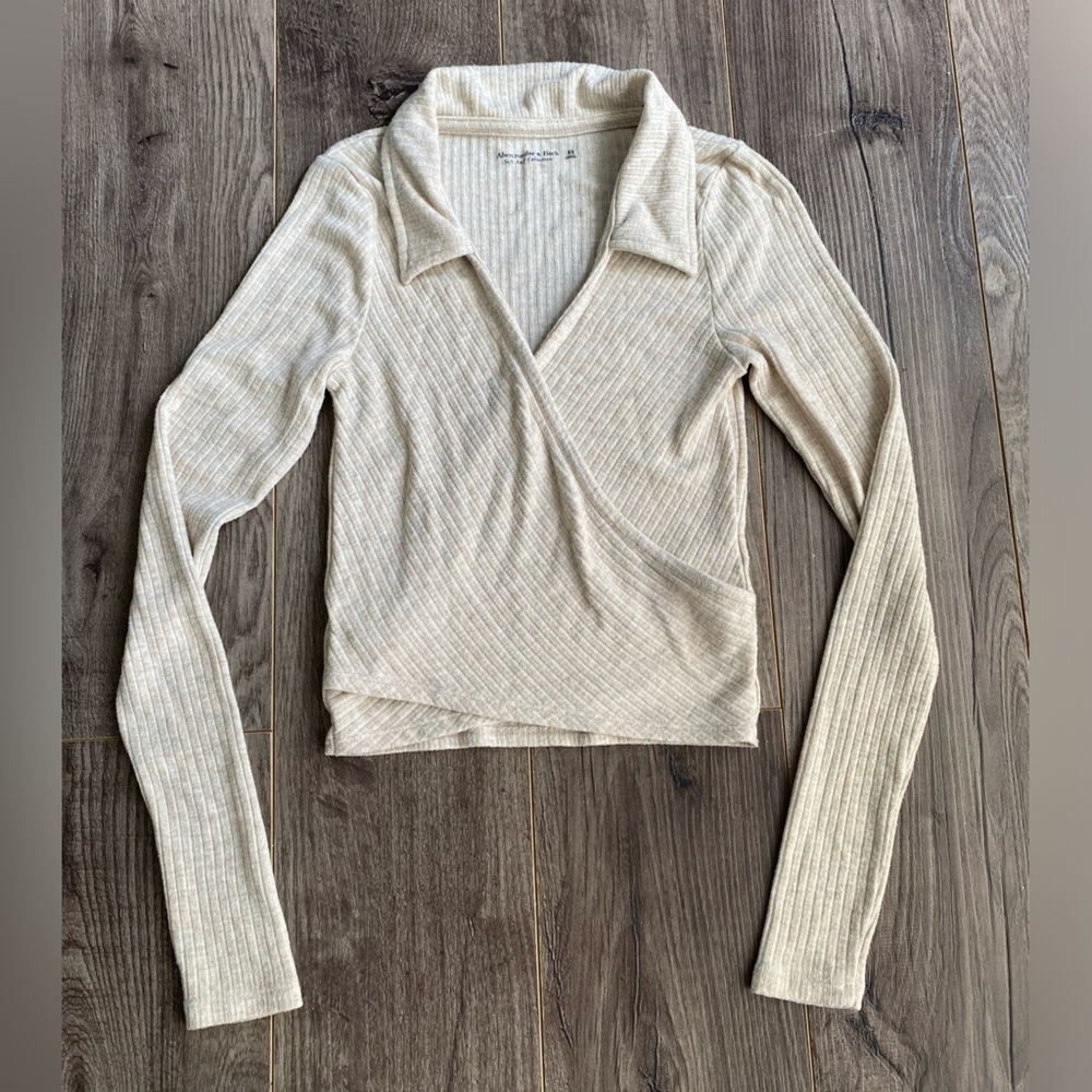Abercrombie & Fitch off white soft ribbed wraps neck collared long sleeve shirt
